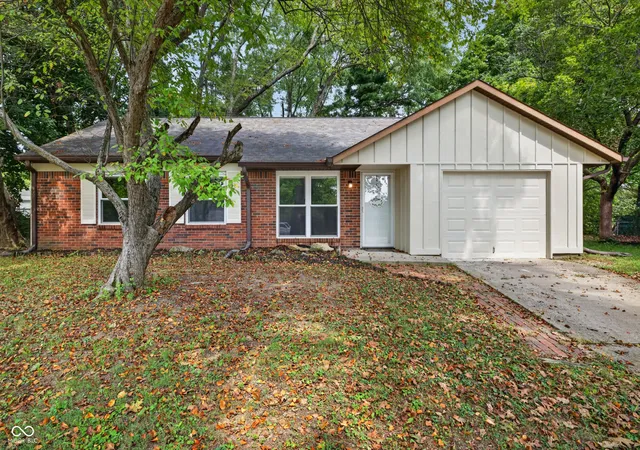 Single family home for sale at 5508 Winship Ct, Indianapolis, IN 46221 | MLS# 22126802