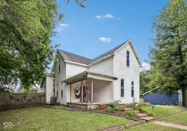 Photo 2 of Sale Pending at 111 W Church St, Thorntown, IN 46071 | MLS# 22126827 | Listing updated on 2026-09-25