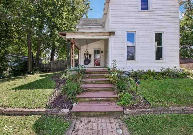 Photo 3 of Sale Pending at 111 W Church St, Thorntown, IN 46071 | MLS# 22126827 | Listing updated on 2026-09-25