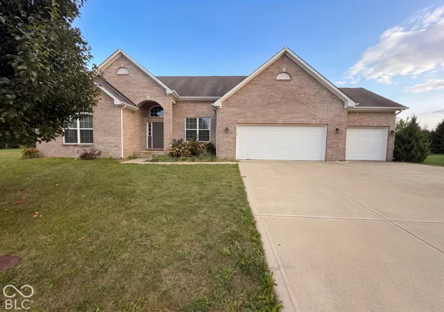 Photo 1 of Single family home for sale at 21323 Wharfdale Dr, Noblesville, IN 46062 | MLS# 22126830 | Listing updated on 2026-09-23