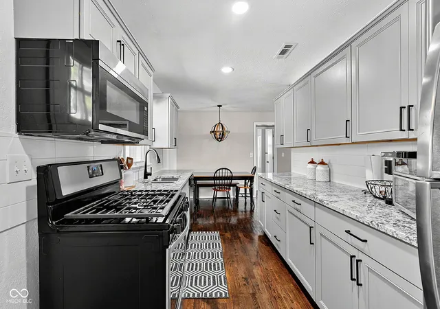 Photo 2 of Sale Pending at 120 Poplar St, Windfall, IN 46076 | MLS# 22126851 | Listing updated on 2026-09-22
