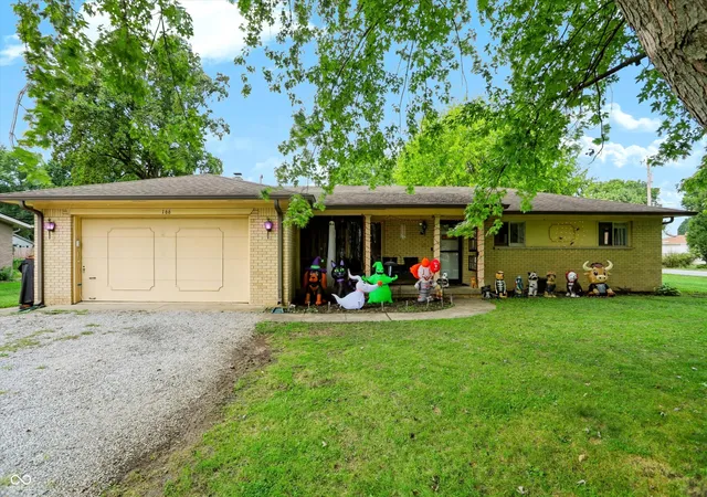 Photo 1 of Single family home for sale at 166 Altum Ct, Bargersville, IN 46106 | MLS# 22126857 | Listing updated on 2026-09-23
