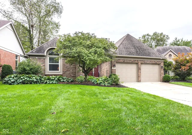 Photo 4 of Single family home for sale at 5253 Edward Ct, Carmel, IN 46033 | MLS# 22126873 | Listing updated on 2026-09-24