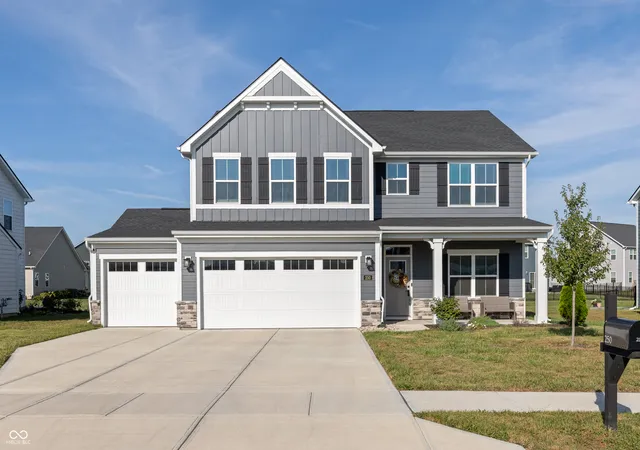 Photo 1 of Single family home for sale at 250 Mcnair Rd, Whiteland, IN 46184 | MLS# 22126874 | Listing updated on 2026-09-20