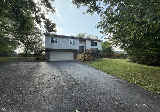 Photo 1 of Single family home for sale at 100 Cramer Pl, Martinsville, IN 46151 | MLS# 22126887 | Listing updated on 2026-10-02