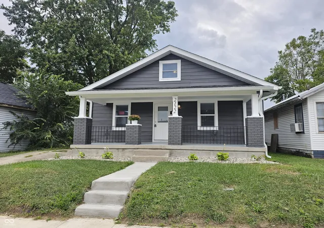 Photo 1 of Sale Pending at 2122 Noble St, Anderson, IN 46016 | MLS# 22126888 | Listing updated on 2026-09-26