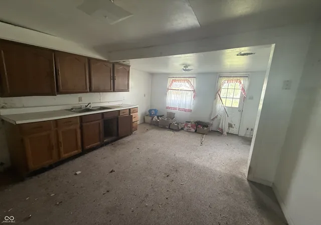 Photo 4 of Single family home for sale at 2710 Sycamore, New Castle, IN 47362 | MLS# 22126889 | Listing updated on 2026-09-23