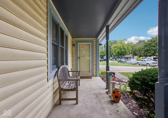 Photo 3 of Single family home for sale at 1152 Delray Dr, Indianapolis, IN 46241 | MLS# 22126902 | Listing updated on 2026-09-25