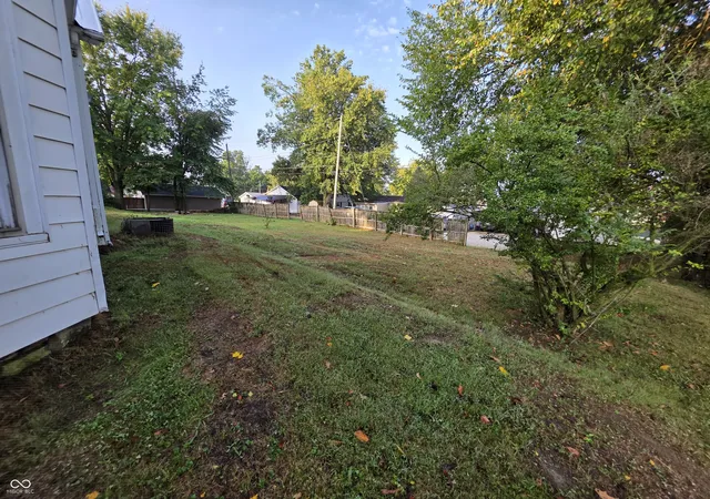 Photo 3 of Sale Pending at 123 E Ridge, Brazil, IN 47834 | MLS# 22126907 | Listing updated on 2026-10-03