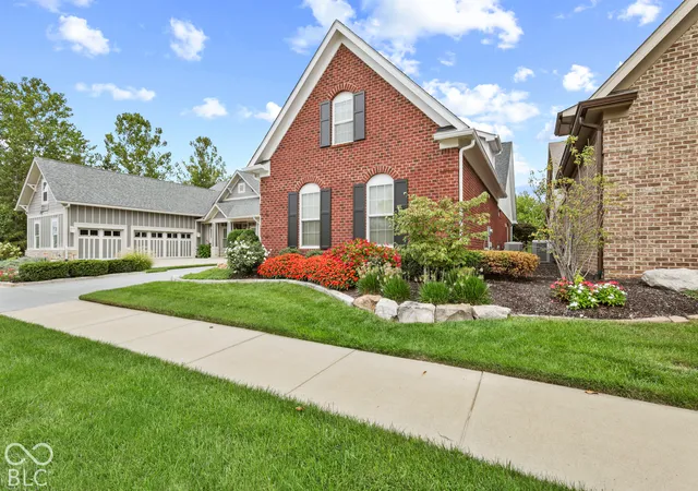 Photo 2 of Single family home for sale at 15112 Kampen Cir, Carmel, IN 46033 | MLS# 22126908 | Listing updated on 2026-10-01