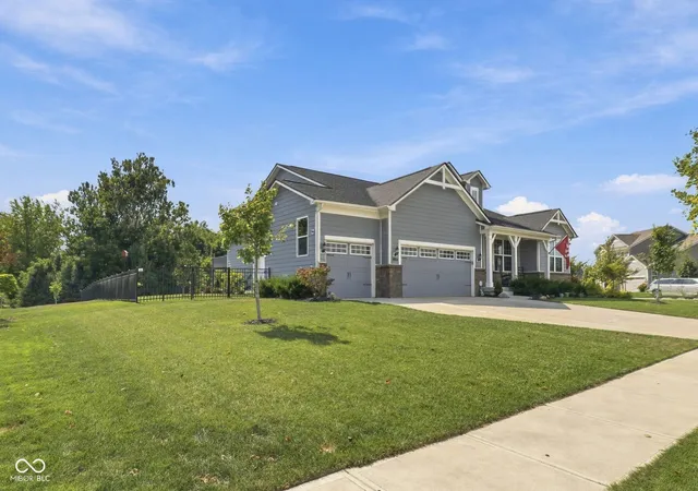 Photo 3 of Single family home for sale at 12881 Deer Bank Rd, Fishers, IN 46037 | MLS# 22126909 | Listing updated on 2026-10-07