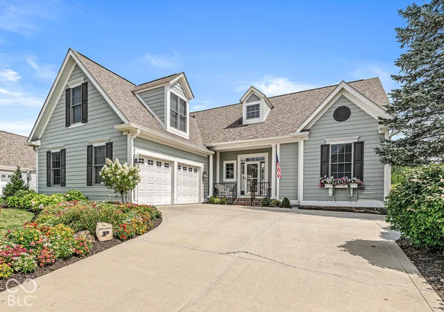 Photo 2 of Single family home for sale at 734 Hanover Close, Zionsville, IN 46077 | MLS# 22126913 | Listing updated on 2026-09-24