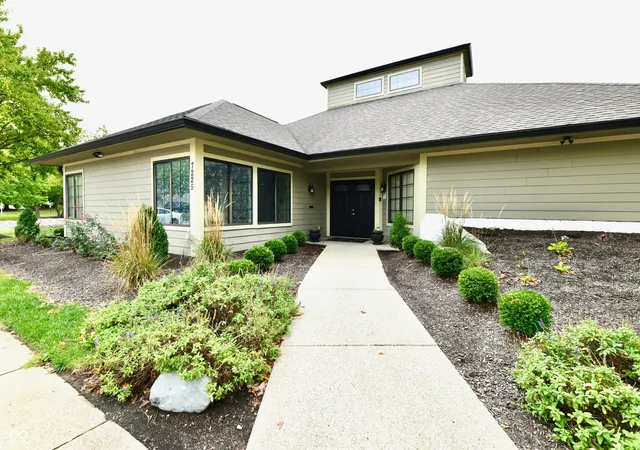 Photo 39 of Condo for sale at 4381 Village Pkwy Cir W #6, Indianapolis, IN 46254 | MLS# 22126930 | Listing updated on 2026-10-02