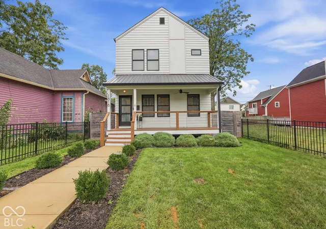 Photo 1 of Single family home for sale at 1818 Ruckle St, Indianapolis, IN 46202 | MLS# 22126932 | Listing updated on 2026-10-02