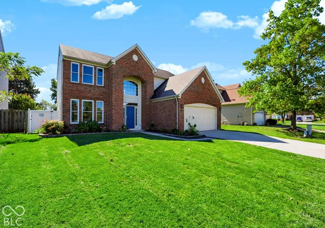 Photo 2 of Single family home for sale at 9025 Exeter Ct, Fishers, IN 46038 | MLS# 22126935 | Listing updated on 2026-10-07