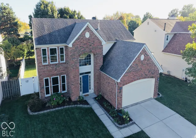 Photo 3 of Single family home for sale at 9025 Exeter Ct, Fishers, IN 46038 | MLS# 22126935 | Listing updated on 2026-10-08