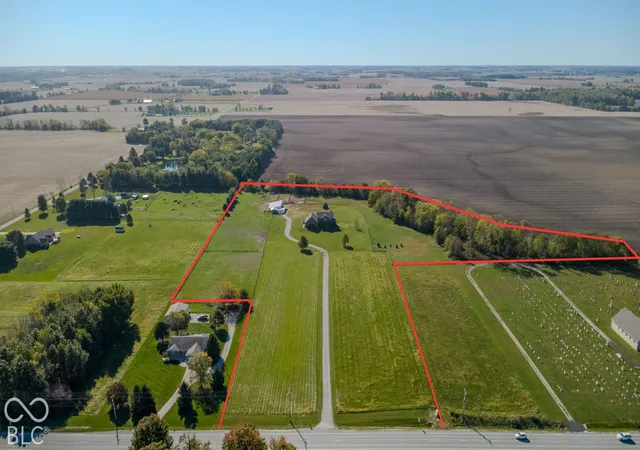 Photo 4 of Single family home for sale at 5161 W State Rd 32, Lebanon, IN 46052 | MLS# 22126940 | Listing updated on 2026-10-28