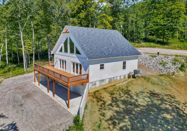 Photo 2 of Single family home for sale at 1318 Forest Grv Ln, North Vernon, IN 47265 | MLS# 22126941 | Listing updated on 2026-09-21