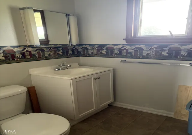 Photo 4 of Single family home for sale at 424 Scotty Dr, Brownstown, IN 47220 | MLS# 22126942 | Listing updated on 2026-09-21