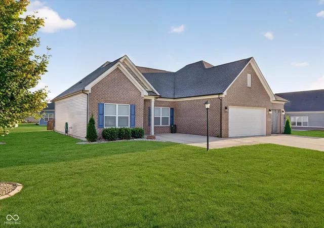 Photo 2 of Single family home for sale at 3113 Derby Way, Anderson, IN 46013 | MLS# 22126944 | Listing updated on 2026-09-24