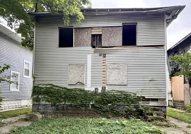 Photo 4 of House for sale at 2942-2944 E Michigan St, Indianapolis, IN 46201 | MLS# 22126954 | Listing updated on 2026-09-29
