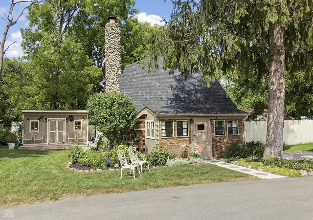 Photo 1 of Single family home for sale at 6518 Paradise Ct, Indianapolis, IN 46236 | MLS# 22126956 | Listing updated on 2026-09-21