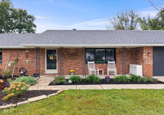 Photo 3 of Single family home for sale at 1218 S Durbin Dr, Anderson, IN 46012 | MLS# 22126957 | Listing updated on 2026-09-25