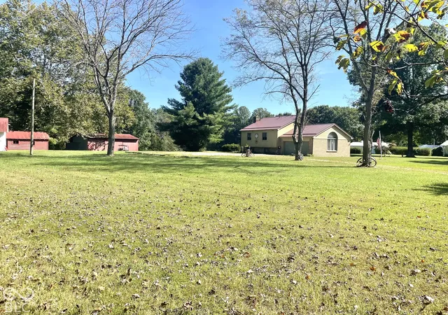 Photo 3 of Single family home for sale at 7331 N State Rd 135, Morgantown, IN 46160 | MLS# 22126963 | Listing updated on 2026-10-28
