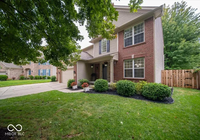 Photo 3 of Single family home for sale at 11979 Sellerton Dr, Fishers, IN 46037 | MLS# 22126969 | Listing updated on 2026-10-07