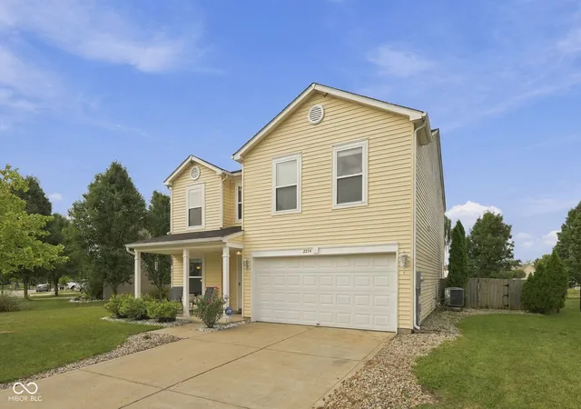 Photo 3 of Single family home for sale at 2274 Hampton Dr, Franklin, IN 46131 | MLS# 22126979 | Listing updated on 2026-09-19