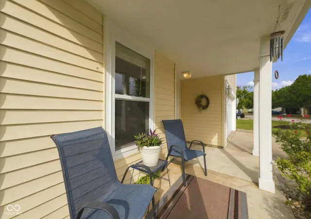 Photo 4 of Single family home for sale at 2274 Hampton Dr, Franklin, IN 46131 | MLS# 22126979 | Listing updated on 2026-09-19