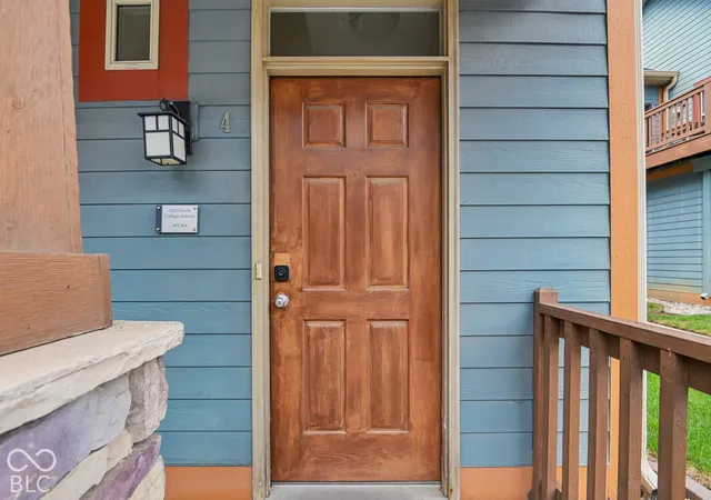 Photo 3 of Condo for sale at 1623 N College Ave #4, Indianapolis, IN 46202 | MLS# 22126980 | Listing updated on 2026-09-30