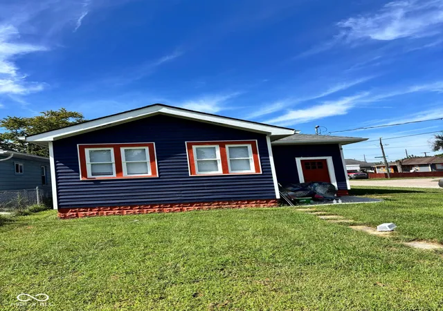 Photo 2 of Sale Pending at 831 N Centennial St, Indianapolis, IN 46222 | MLS# 22127002 | Listing updated on 2026-09-23