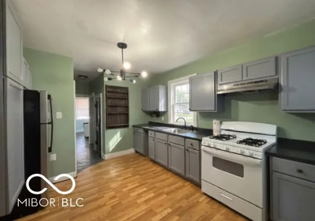 Photo 3 of Sale Pending at 109 N Washington St, Bainbridge, IN 46105 | MLS# 22127005 | Listing updated on 2026-10-02
