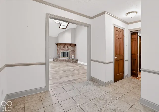 Photo 3 of Single family home for sale at 209 Yorkshire Cir, Noblesville, IN 46060 | MLS# 22127012 | Listing updated on 2026-10-08