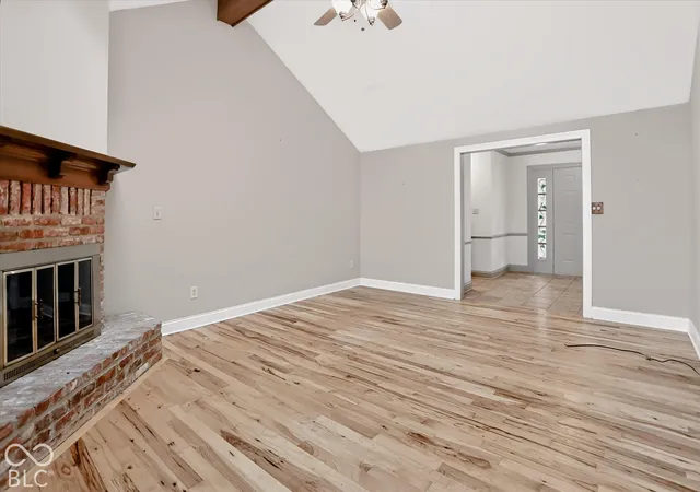 Photo 3 of Single family home for sale at 209 Yorkshire Cir, Noblesville, IN 46060 | MLS# 22127012 | Listing updated on 2026-10-08