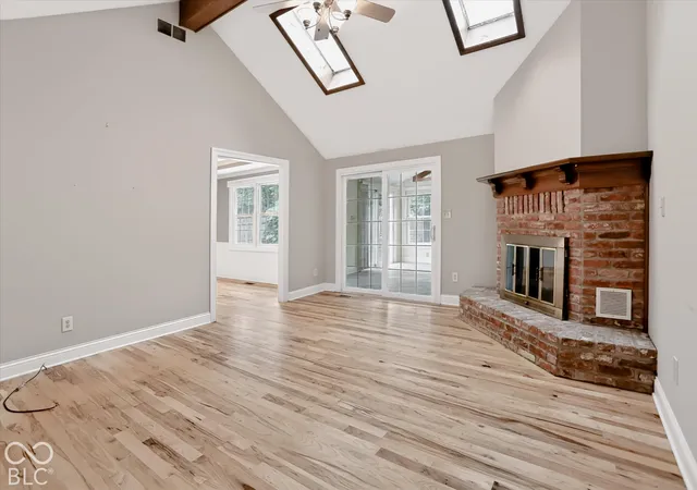 Photo 4 of Single family home for sale at 209 Yorkshire Cir, Noblesville, IN 46060 | MLS# 22127012 | Listing updated on 2026-10-08
