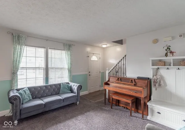 Photo 3 of Single family home for sale at 1906 Windsor Ln, Danville, IN 46122 | MLS# 22127017 | Listing updated on 2026-10-08