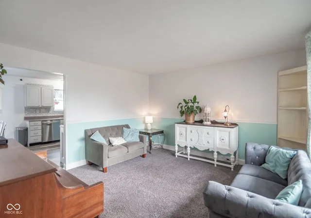 Photo 3 of Single family home for sale at 1906 Windsor Ln, Danville, IN 46122 | MLS# 22127017 | Listing updated on 2026-10-08