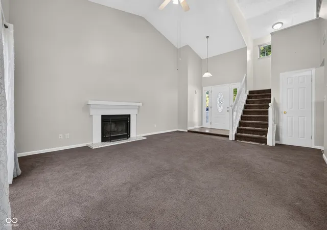 Photo 4 of Single family home for sale at 8512 Green Valley Dr, Indianapolis, IN 46217 | MLS# 22127027 | Listing updated on 2026-09-21