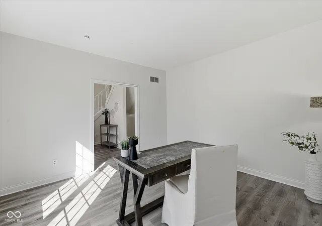 Photo 4 of Single family home for sale at 7409 River Birch Ln, Indianapolis, IN 46236 | MLS# 22127050 | Listing updated on 2026-10-08