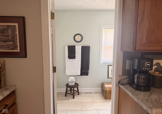 Photo 3 of Sale Pending at 442 S Kentucky St, Danville, IN 46122 | MLS# 22127058 | Listing updated on 2026-09-23