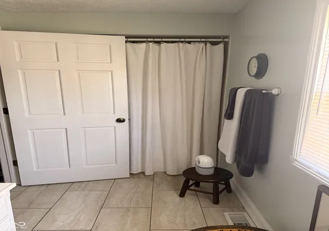 Photo 4 of Sale Pending at 442 S Kentucky St, Danville, IN 46122 | MLS# 22127058 | Listing updated on 2026-09-23