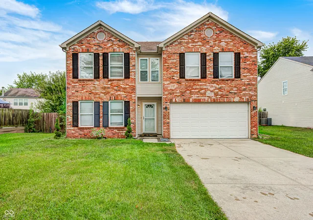 Single family home for sale at 14314 Holly Berry Cir, Fishers, IN 46038 | MLS# 22127073