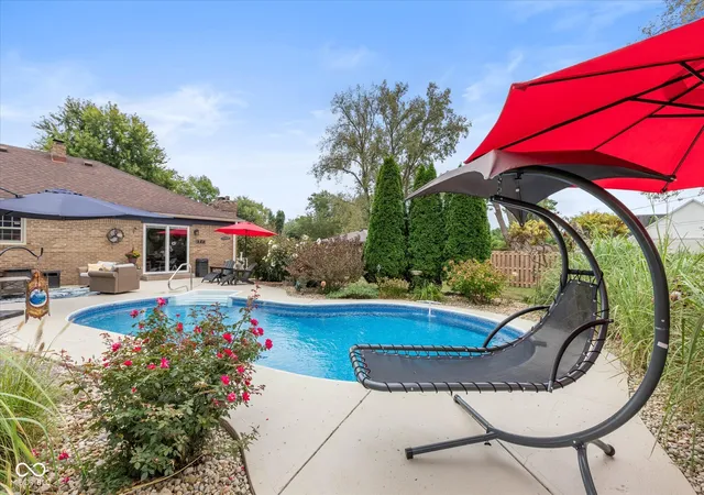 Photo 4 of Single family home for sale at 6330 Mcfarland Rd, Indianapolis, IN 46227 | MLS# 22127074 | Listing updated on 2026-10-06