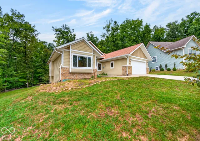 Photo 2 of Sale Pending at 225 Pine Hills Dr, Nashville, IN 47448 | MLS# 22127103 | Listing updated on 2026-09-25
