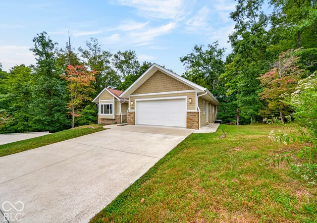 Photo 4 of Sale Pending at 225 Pine Hills Dr, Nashville, IN 47448 | MLS# 22127103 | Listing updated on 2026-09-25