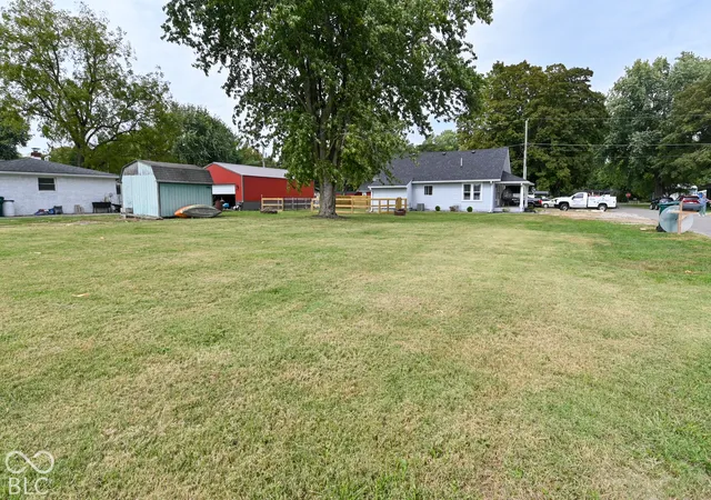 Photo 2 of Sale Pending at 6030 Clay St, Martinsville, IN 46151 | MLS# 22127104 | Listing updated on 2026-10-13