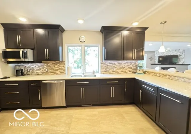 Photo 4 of Single family home for sale at 108 Woodridge, Terre Haute, IN 47803 | MLS# 22127105 | Listing updated on 2026-09-25