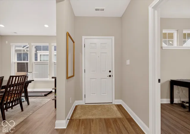 Photo 4 of Condo for sale at 6966 Cherry Crk Blvd, Carmel, IN 46033 | MLS# 22127114 | Listing updated on 2026-09-25